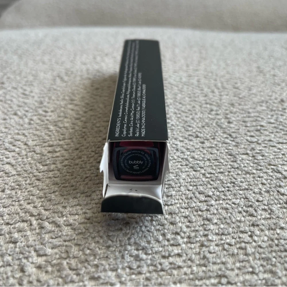 V Kosmetik Creamy Liquid Velvet Lipstick (Bubbly)